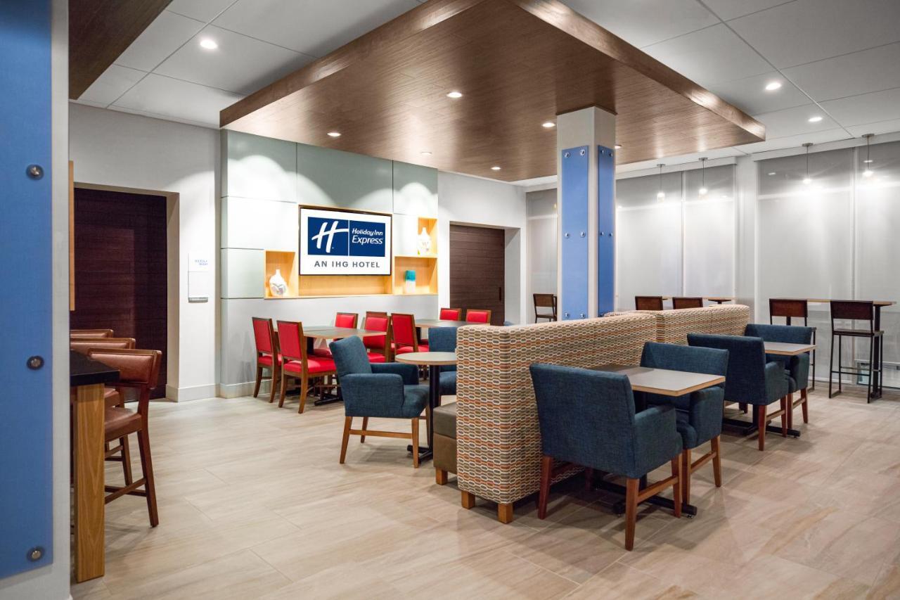 Express & - Mary By Ihg Sanford
